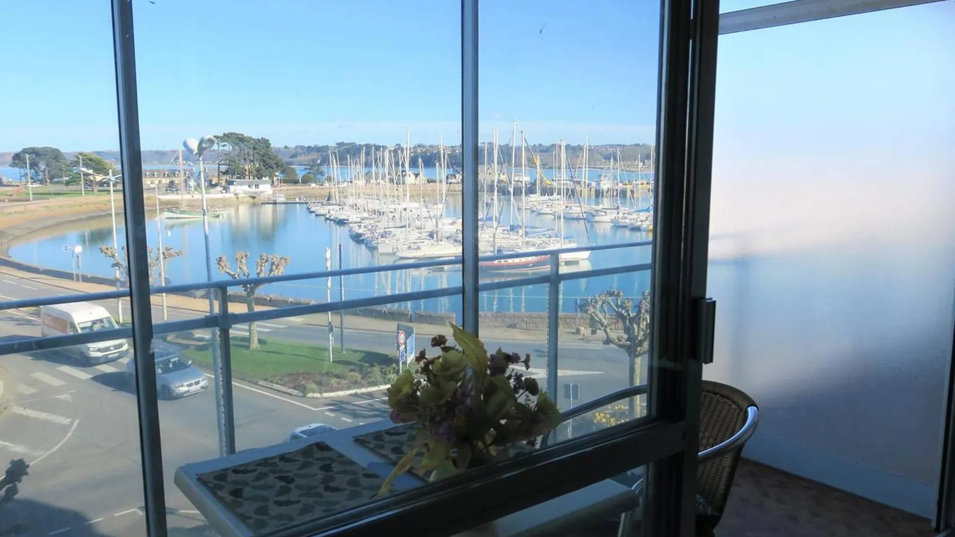 Appartement Au Port Avec Loggia Et Vue Mer - Perros-Guirec - Fr-1-368-336 0*,  Γαλλία